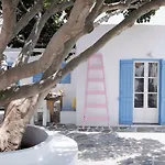 Вилла Villaloz Науса