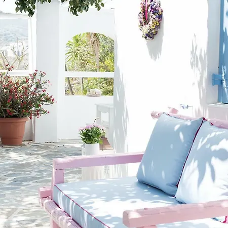 Villaloz * Naousa (Paros)